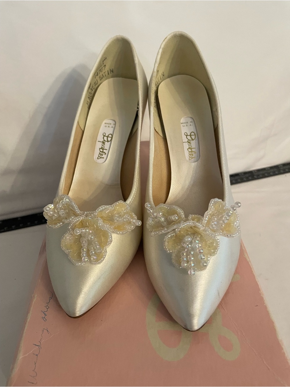Vintage Ivory Satin Pointed-Toe Heels with Pearl Floral Appliqué